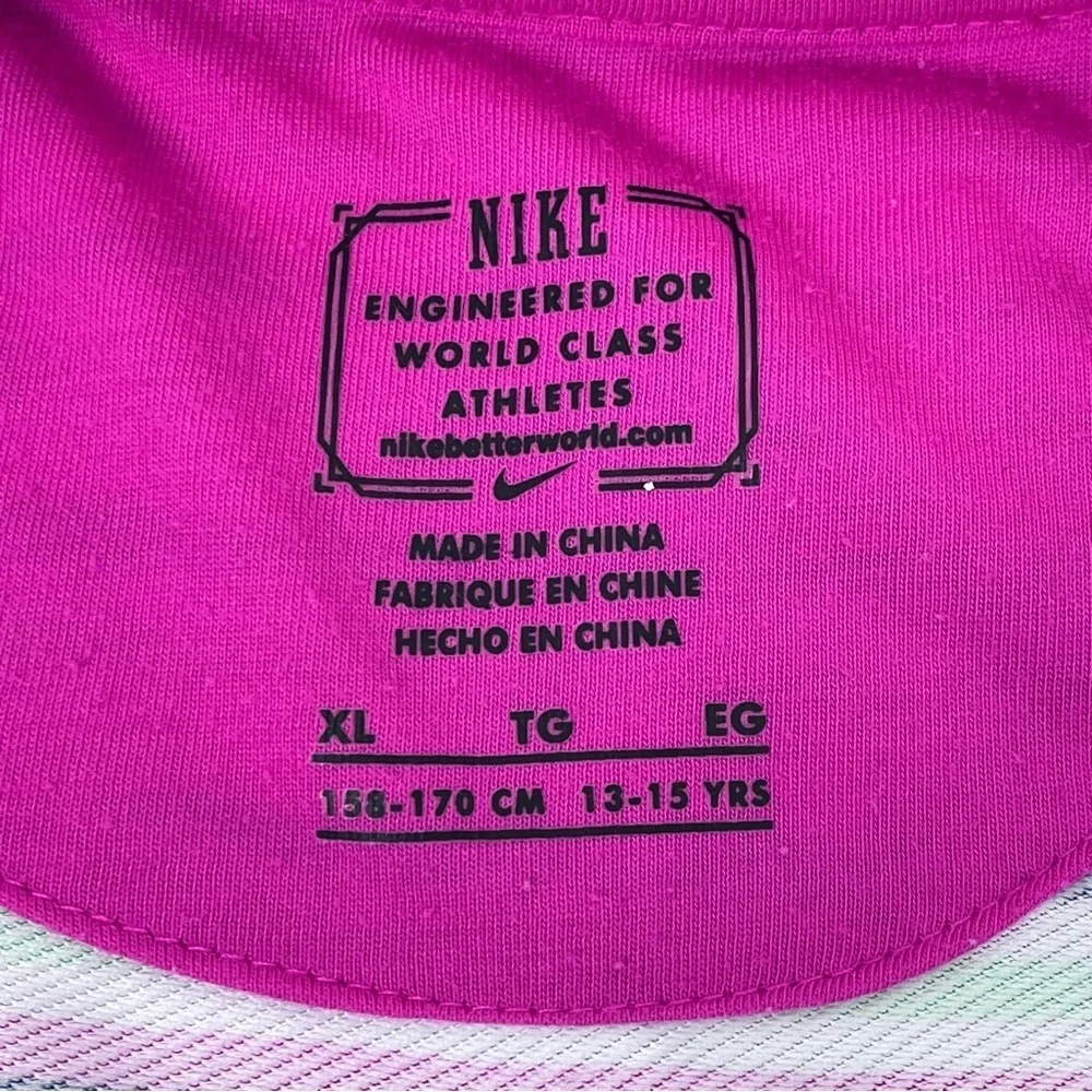 Nike Girls Striped Full Zip Perfromance Jacket with Nike Logo Size XL Activewear